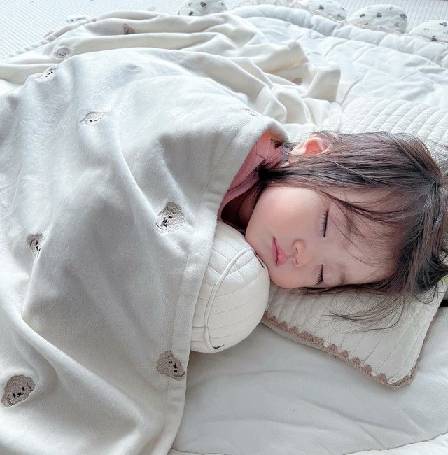 Sức khoẻ - Trí tuệ - Chiều cao của trẻ đều bị BÀO MÒN nếu bố mẹ cứ vô tư để con ngủ sau khung giờ này- Ảnh 4. Sức khoẻ - Trí tuệ - Chiều cao của trẻ đều bị BÀO MÒN nếu bố mẹ cứ vô tư để con ngủ sau khung giờ này- Ảnh 4.