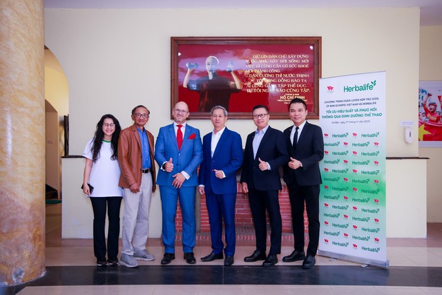 Herbalife Việt Nam phối hợp cùng Ủy Ban Olympic Việt Nam tổ chức buổi đào tạo “Tối ưu Hiệu suất và Phục hồi thông qua Dinh dưỡng Thể thao” cho các huấn luyện viên và vận động viên- Ảnh 4.