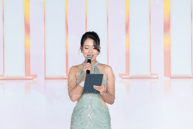 Diễn viên Thanh Hương, cô giáo Hương Đinh xuất hiện tại Show diễn SHINE trong khuôn khổ Vietnam Kids Fashion Week- Ảnh 2. Diễn viên Thanh Hương, cô giáo Hương Đinh xuất hiện tại Show diễn SHINE trong khuôn khổ Vietnam Kids Fashion Week- Ảnh 2.