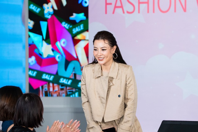 Diễn viên Thanh Hương, cô giáo Hương Đinh xuất hiện tại Show diễn SHINE trong khuôn khổ Vietnam Kids Fashion Week- Ảnh 4. Diễn viên Thanh Hương, cô giáo Hương Đinh xuất hiện tại Show diễn SHINE trong khuôn khổ Vietnam Kids Fashion Week- Ảnh 4.