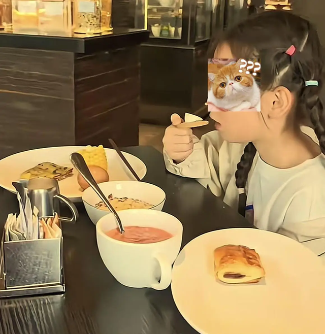 Ở khách sạn 4 đêm/tuần để tiết kiệm tiền: Lựa chọn "ngược đời" của bà mẹ đơn thân khiến dân mạng choáng nhẹ- Ảnh 3. Ở khách sạn 4 đêm/tuần để tiết kiệm tiền: Lựa chọn "ngược đời" của bà mẹ đơn thân khiến dân mạng choáng nhẹ- Ảnh 3.