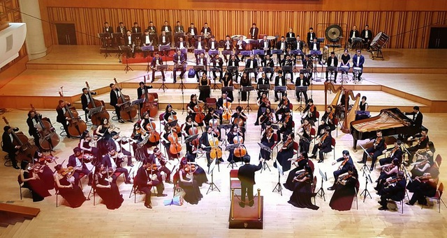 Dàn nhạc Giao hưởng Việt Nam.