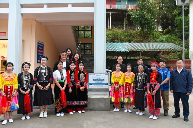 UNIQLO cùng Tổ chức Plan International khánh thành nhà bán trú mới cho học sinh dân tộc thiểu số tại Tuyên Quang- Ảnh 6.