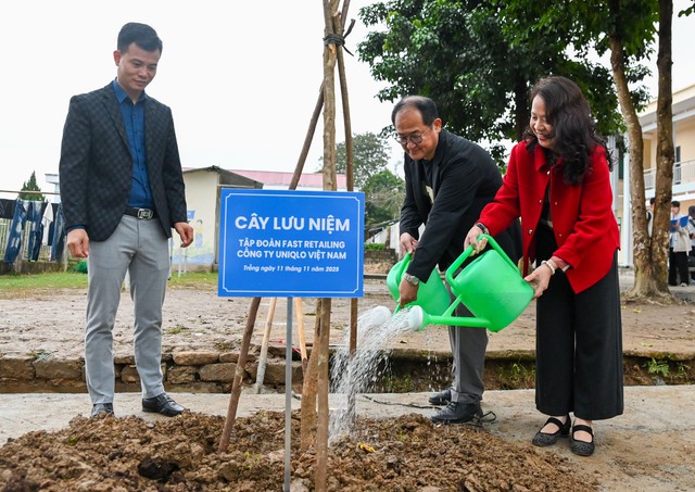 UNIQLO cùng Tổ chức Plan International khánh thành nhà bán trú mới cho học sinh dân tộc thiểu số tại Tuyên Quang- Ảnh 10.