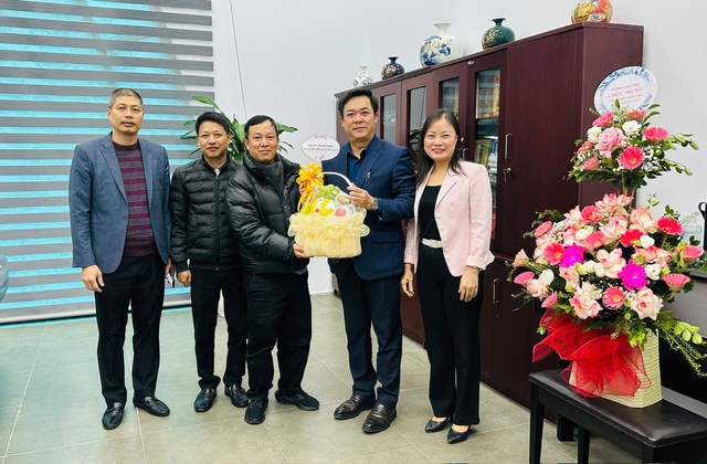 Tạp chí Thanh niên chúc mừng các đơn vị nhân dịp 43 năm ngày Nhà giáo Việt Nam (20/11/1982 – 20/11/2025)- Ảnh 4.