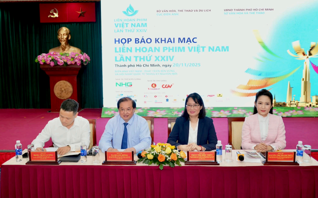 Chủ trì Họp báo Liên hoan phim Việt Nam lần thứ 24.