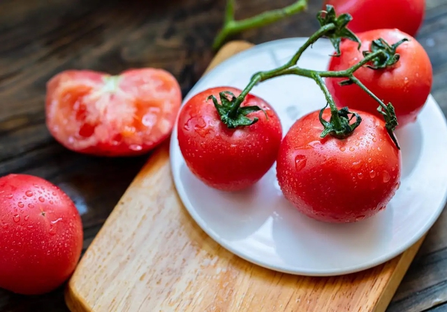 Sau tuổi 30 da xỉn màu, xuống sắc? Ăn ngay 6 món này để da sáng mịn căng bóng như tuổi đôi mươi!- Ảnh 1.