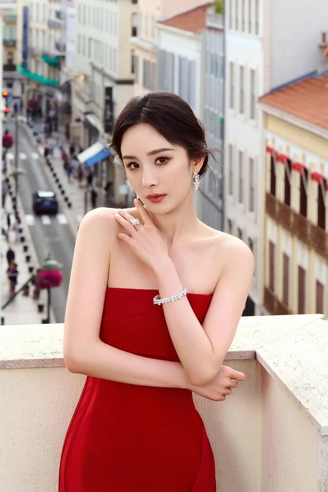 Dương Mịch nắm trong tay 18.000 tỷ, gặp biến hóa an: Bí mật về nhân tướng- Ảnh 1.