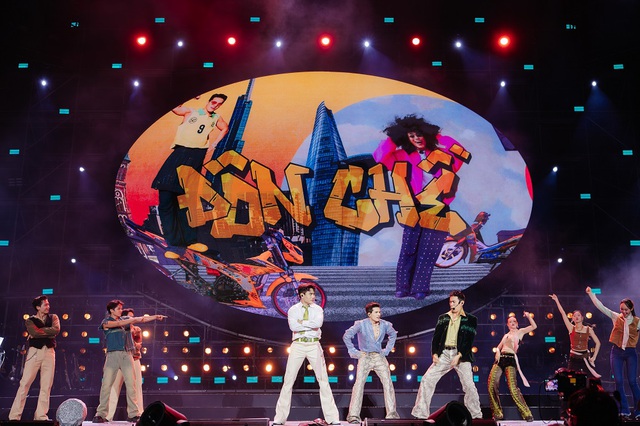 Quốc Thiên bật khóc trong live concert 10.000 khán giả- Ảnh 6.