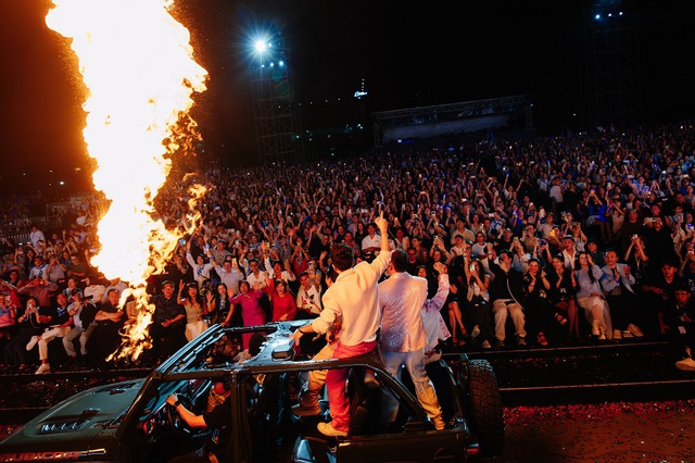 Quốc Thiên bật khóc trong live concert 10.000 khán giả- Ảnh 15.