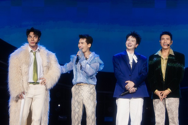 Quốc Thiên bật khóc trong live concert 10.000 khán giả- Ảnh 13.