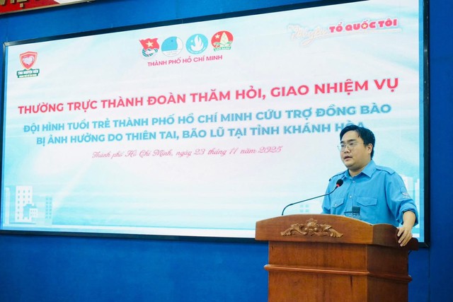 TP.HCM: 150 "tr&aacute;i tim" t&igrave;nh nguyện sẵn s&agrave;ng chi viện, "chia lửa" c&ugrave;ng đồng b&agrave;o v&ugrave;ng b&atilde;o lũ- Ảnh 1.