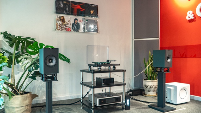 KEF đưa dòng loa Hi-Fi không dây Coda W tới Việt Nam: Thiết kế tối giản, kết nối đa năng, giá gần 25 triệu đồng- Ảnh 1.