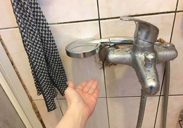 Sai lầm chết người khi tắm nước nóng mùa đông- Ảnh 1.