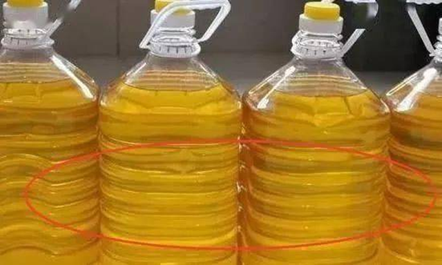 4 loại dầu ăn nhiều "phá gan", thơm ngon mấy cũng hạn chế- Ảnh 2.