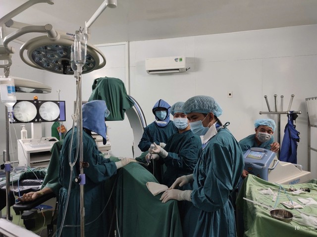Bệnh viện Lê Văn Thịnh khai trương Hệ thống tán sỏi Laser qua nội soi: Bước tiến đột phá trong điều trị ngoại tiết niệu kỹ thuật cao- Ảnh 2.