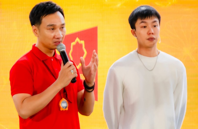 Nam diễn vi&ecirc;n nhắc nhở con trai V&acirc;n Dung- Ảnh 1.