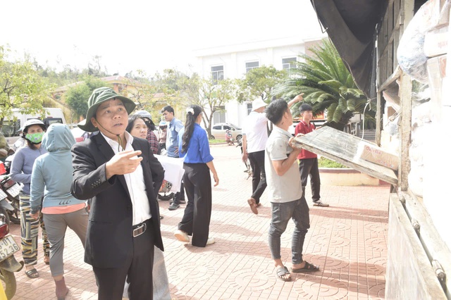 Trường Cao đẳng Kỹ Nghệ II thăm và tặng quà cho bà con xã Hoà Thịnh (tỉnh Đắk Lắk)- Ảnh 3.