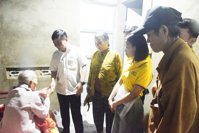 Trường Cao đẳng Kỹ Nghệ II thăm và tặng quà cho bà con xã Hoà Thịnh (tỉnh Đắk Lắk)- Ảnh 4.