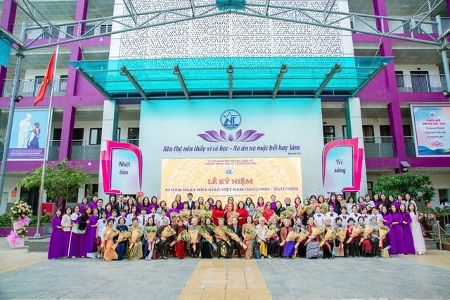 NGÀY NHÀ GIÁO VIỆT NAM – DẤU ẤN ĐẸP TRONG TRÁI TIM MỖI THẾ HỆ THẦY TRÒ - Ảnh 2.