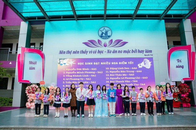 NGÀY NHÀ GIÁO VIỆT NAM – DẤU ẤN ĐẸP TRONG TRÁI TIM MỖI THẾ HỆ THẦY TRÒ - Ảnh 3.