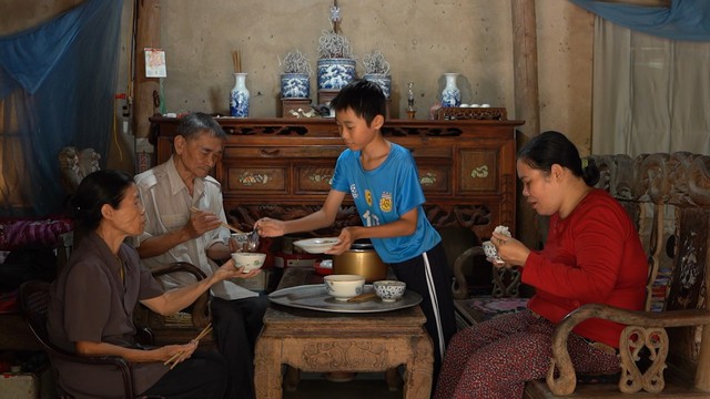 Đàn anh hỏi thẳng Diệu Nhi: "Có bao giờ em đổi vị trí với chồng chưa?"- Ảnh 1.