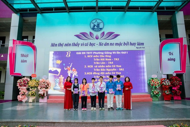 NGÀY NHÀ GIÁO VIỆT NAM – DẤU ẤN ĐẸP TRONG TRÁI TIM MỖI THẾ HỆ THẦY TRÒ - Ảnh 5.