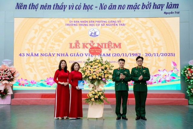 NGÀY NHÀ GIÁO VIỆT NAM – DẤU ẤN ĐẸP TRONG TRÁI TIM MỖI THẾ HỆ THẦY TRÒ - Ảnh 7.