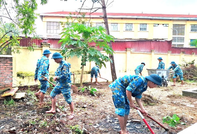 Học viện Phòng không – Không quân chung tay làm đẹp trường lich tuong thuat truc tiep bong da hom nay học cơ sở lich tuong thuat truc tiep bong da hom nay Sơn Trầm- Ảnh 2.