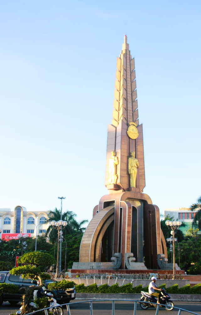 Cà Mau sau hợp nhất: Khát vọng hóa rồng từ vùng cực Nam Tổ quốc- Ảnh 2.