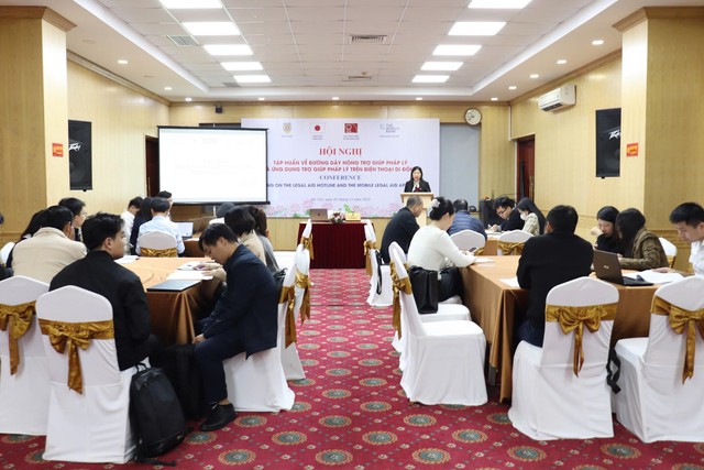 Hội nghị tập huấn về đường dây nóng trợ giúp pháp lý và ứng dụng trợ giúp pháp lý trên điện thoại di động- Ảnh 2.