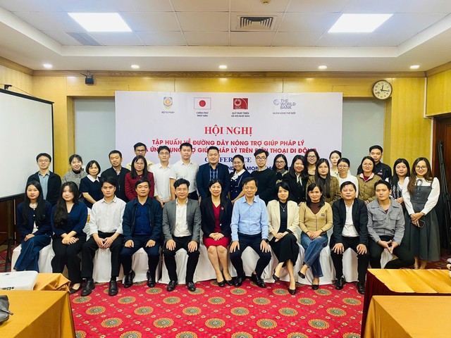 Hội nghị tập huấn về đường dây nóng trợ giúp pháp lý và ứng dụng trợ giúp pháp lý trên điện thoại di động- Ảnh 8.