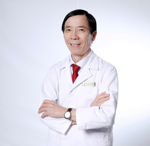 Chân dung vị bác sĩ mang khát vọng giúp người dân miền Tây được điều trị ngay tại quê nhà.