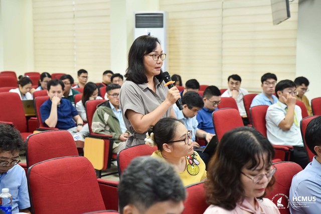 Đại học Quốc gia TP. Hồ Chí Minh đẩy mạnh nghiên cứu và đào tạo lĩnh vực vật liệu bán dẫn- Ảnh 3. Đại học Quốc gia TP. Hồ Chí Minh đẩy mạnh nghiên cứu và đào tạo lĩnh vực vật liệu bán dẫn- Ảnh 3.