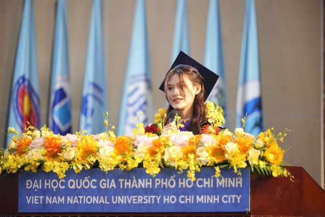 Thủ khoa tốt nghiệp Trường ĐH Khoa học Sức khoẻ: Từ “ngã rẽ” bất ngờ đến hành trình hiện thực hoá ước mơ- Ảnh 3. Thủ khoa tốt nghiệp Trường ĐH Khoa học Sức khoẻ: Từ “ngã rẽ” bất ngờ đến hành trình hiện thực hoá ước mơ- Ảnh 3.