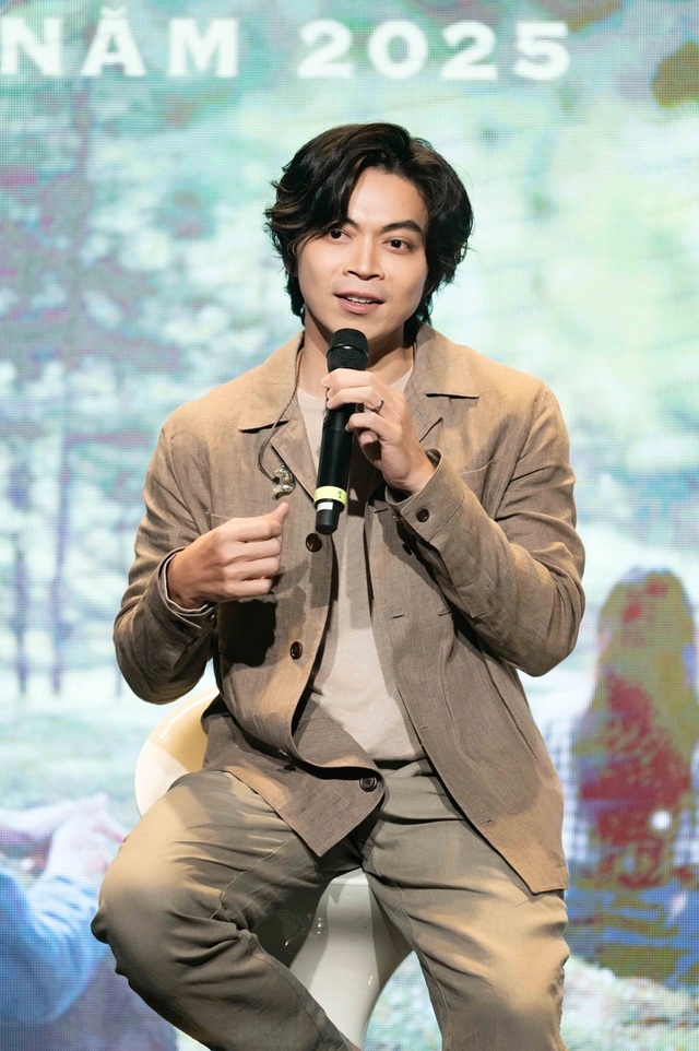 Chân dung nam ca sĩ dám bán vé đắt ngang Mỹ Tâm, Hà Anh Tuấn- Ảnh 1. Chân dung nam ca sĩ dám bán vé đắt ngang Mỹ Tâm, Hà Anh Tuấn- Ảnh 1.