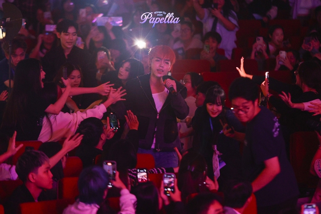 Bộ đôi “Tân Binh Toàn Năng” Swan Nguyễn và Long Hoàng khuấy động sân khấu Wings Up 2025: Papellia
- Ảnh 2. Bộ đôi “Tân Binh Toàn Năng” Swan Nguyễn và Long Hoàng khuấy động sân khấu Wings Up 2025: Papellia
- Ảnh 2.