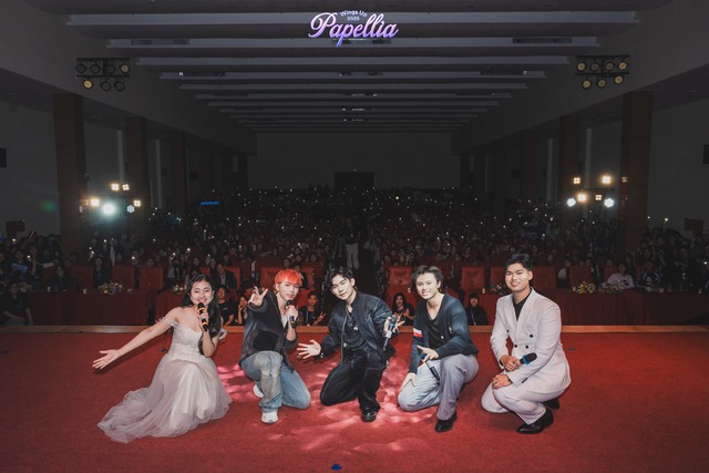 Bộ đôi “Tân Binh Toàn Năng” Swan Nguyễn và Long Hoàng khuấy động sân khấu Wings Up 2025: Papellia
- Ảnh 3. Bộ đôi “Tân Binh Toàn Năng” Swan Nguyễn và Long Hoàng khuấy động sân khấu Wings Up 2025: Papellia
- Ảnh 3.