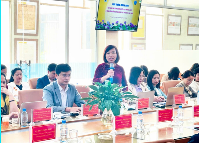 Hội thảo khoa học quốc gia &ldquo;Vận h&agrave;nh ch&iacute;nh quyền địa phương 2 cấp v&ugrave;ng đồng bằng s&ocirc;ng Hồng: Thực trạng v&agrave; giải ph&aacute;p&rdquo;
- Ảnh 15.