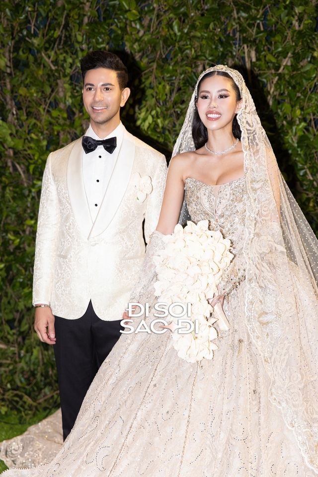 Hé lộ thông tin hiếm về đám cưới lần 2 của ái nữ nhà tỷ phú Johnathan Hạnh Nguyễn- Ảnh 1. Hé lộ thông tin hiếm về đám cưới lần 2 của ái nữ nhà tỷ phú Johnathan Hạnh Nguyễn- Ảnh 1.