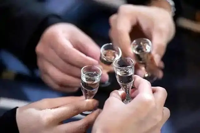 Ng&agrave;y c&agrave;ng nhiều người tử vong v&igrave; ung thư gan? B&aacute;c sĩ khuy&ecirc;n: Trời lạnh th&agrave; ngồi kh&ocirc;ng, c&ograve;n hơn l&agrave;m 5 việc n&agrave;y- Ảnh 1.