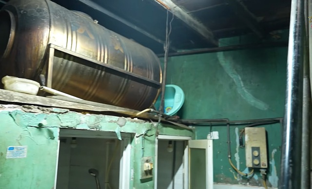 Nam ca sĩ đi diễn bị mất một c&aacute;nh tay, đồng nghiệp từ Mỹ: "Trời ơi"- Ảnh 1.