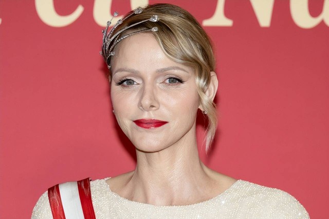 BXH thời trang Ho&agrave;ng gia: Kate Middleton tụt hạng, mẹ bỉm 3 con nh&agrave; Monaco v&agrave; Vương phi Charlene "thống trị" top đầu- Ảnh 7.