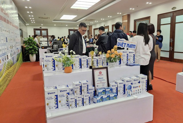 87 đơn vị đạt danh hiệu cơ sở, công trình xây dựng sử dụng NĂNG LƯỢNG XANH thành phố Hà Nội năm 2025- Ảnh 2. 87 đơn vị đạt danh hiệu cơ sở, công trình xây dựng sử dụng NĂNG LƯỢNG XANH thành phố Hà Nội năm 2025- Ảnh 2.