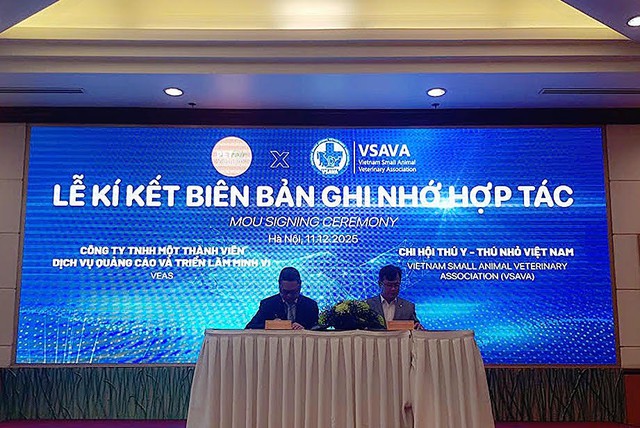 Lễ Ký kết hợp tác giữa VEAS và các Hiệp hội hỗ trợ.