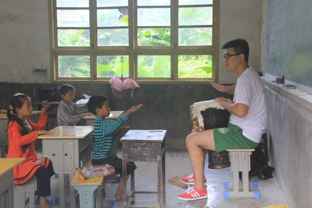 Con trai mất t&iacute;ch sau khi kỳ thi ĐH, cha mẹ d&aacute;n 2.000 tờ rơi t&igrave;m người: 5 năm sau thấy con ở nơi kh&ocirc;ng thể tin nổi- Ảnh 2.