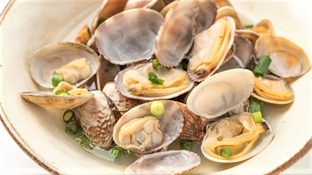 Tại sao ngao ốc đ&atilde; nhả hết c&aacute;t n&ecirc;n chờ th&ecirc;m 30 ph&uacute;t rồi mới nấu?- Ảnh 3.