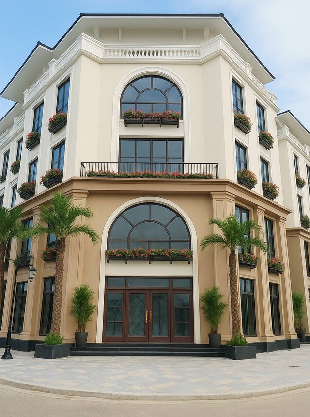 Nam nghệ sĩ xây biệt thự 3 mặt tiền, đẹp như khách sạn 5 sao, giá vài chục tỷ ở Hưng Yên- Ảnh 1.