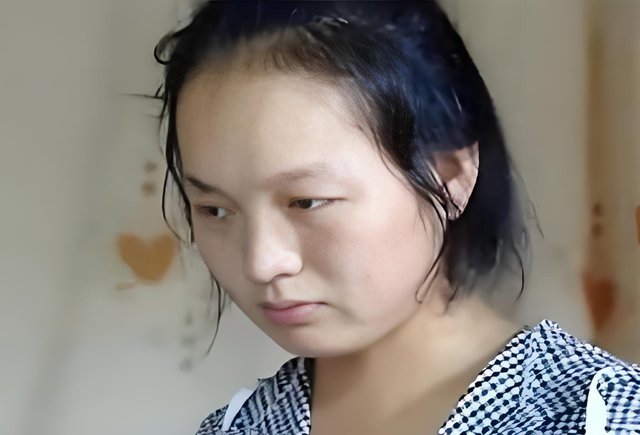 Nữ sinh thi đỗ ĐH danh tiếng rồi l&eacute;n nhận cha ruột l&agrave; đại gia, biết sự thật, cha nu&ocirc;i bật kh&oacute;c: "Trả lại t&ocirc;i ph&iacute; nu&ocirc;i dưỡng!"- Ảnh 2.