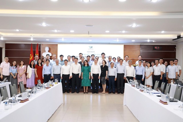 Đại học quốc gia TP Hồ Chí Minh tổng kết tuyển sinh 2025 và xác lập định hướng 2026: Tinh gọn phương thức, nâng cao chất lượng đầu vào- Ảnh 4. Đại học quốc gia TP Hồ Chí Minh tổng kết tuyển sinh 2025 và xác lập định hướng 2026: Tinh gọn phương thức, nâng cao chất lượng đầu vào- Ảnh 4.